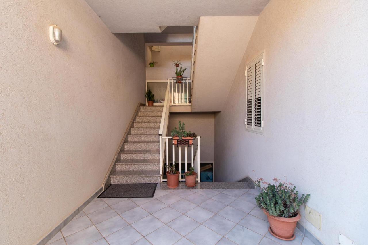 ドンナルカタCasa Rivieraアパートメント エクステリア 写真